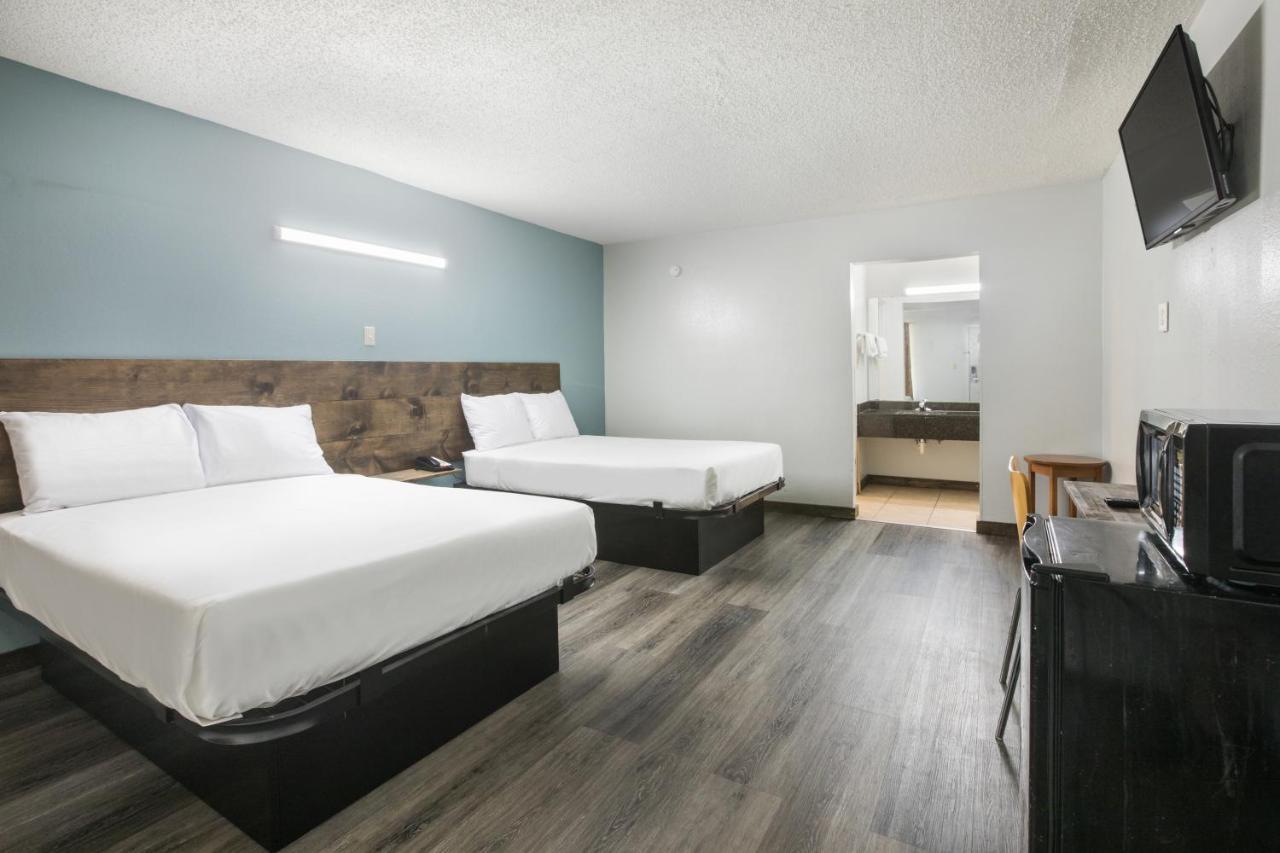 Americas Best Value Inn Stockbridge Ruang foto