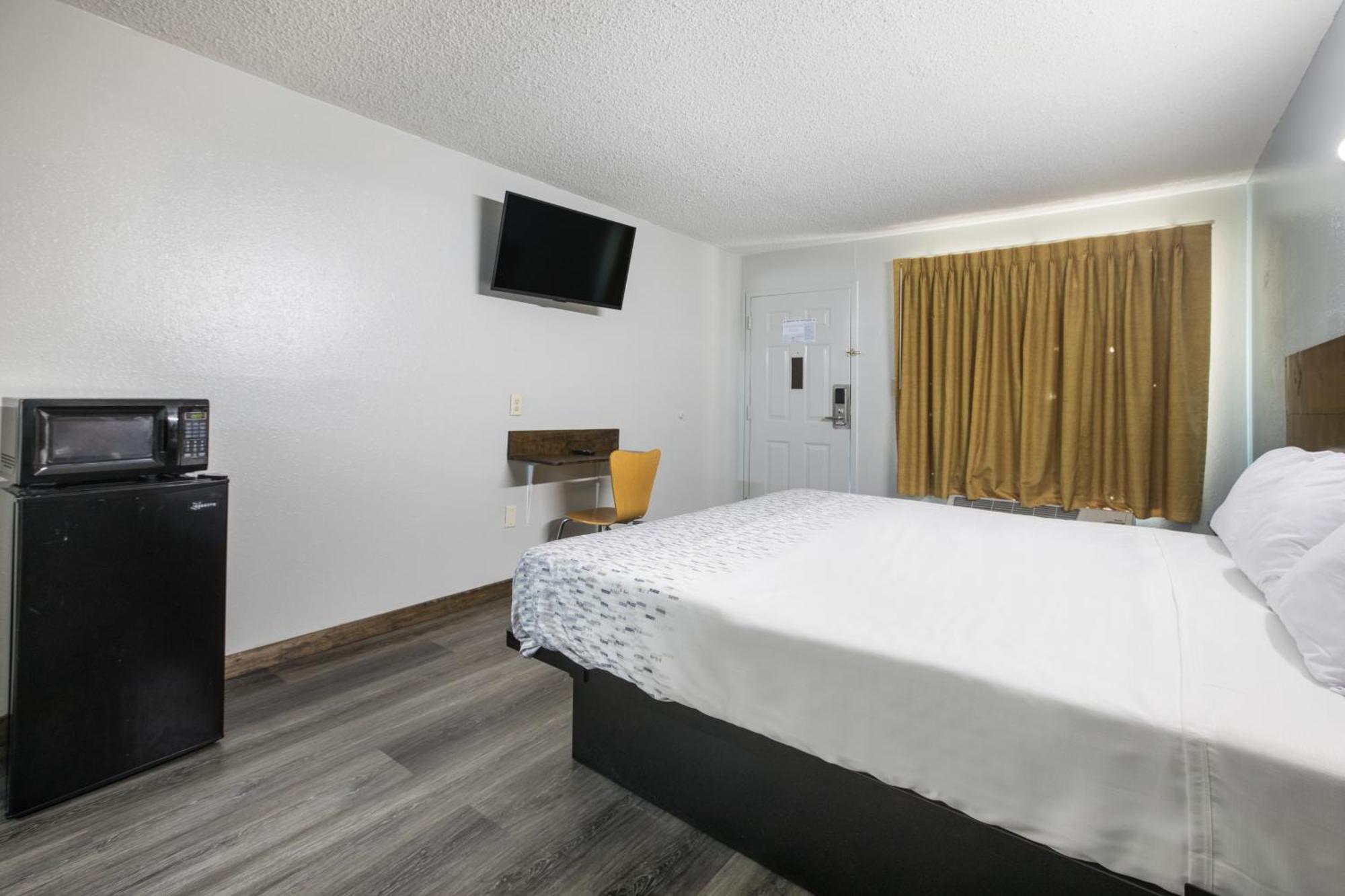 Americas Best Value Inn Stockbridge Ruang foto