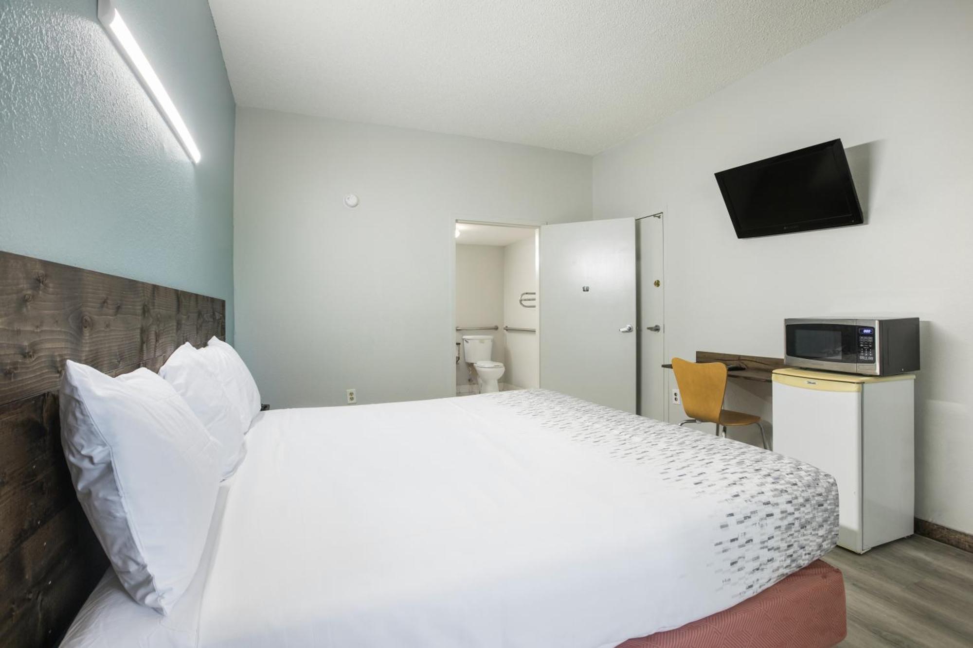 Americas Best Value Inn Stockbridge Ruang foto
