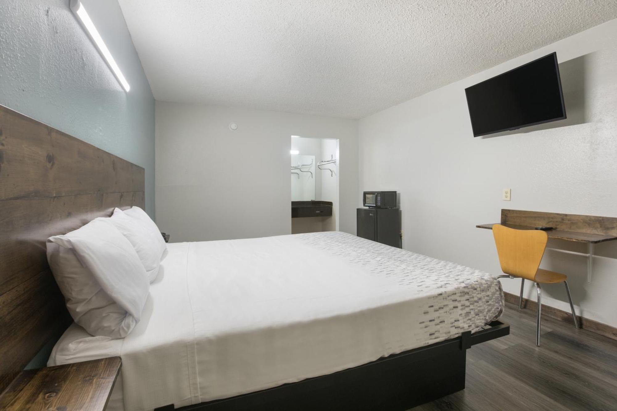 Americas Best Value Inn Stockbridge Ruang foto